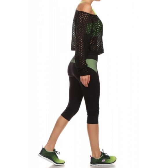 Off the shoulder cropped sweater - Picture 3 of 4